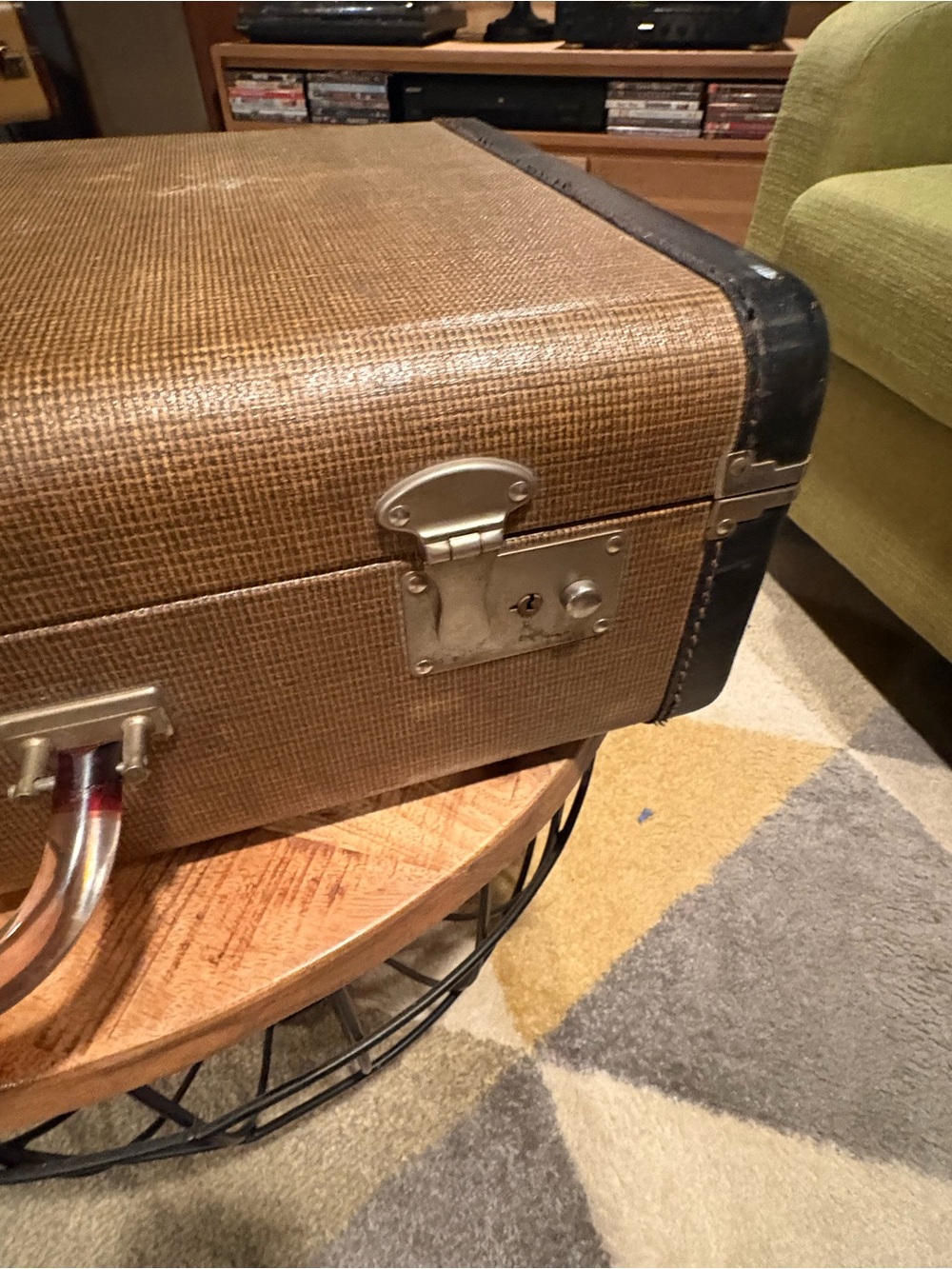 Vintage Tweed Suitcase - Picture 7 of 10